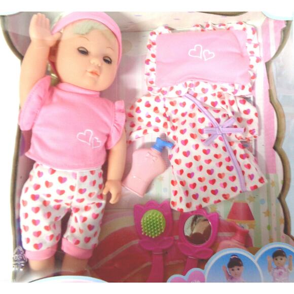 NEW Action Girl DOLL SET Little Dreams GIGO TOY Brush Mirror Clothes Outfit NIB - Picture 9 of 11